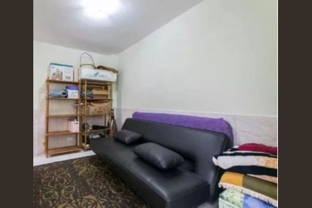 Foto 02 de casa à venda com 3 quartos, 232m² em Vila Gumercindo, São Paulo