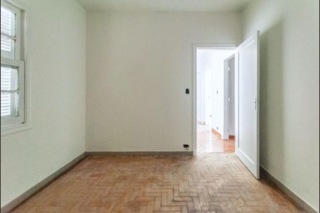 Casa à venda com 161m², 3 quartos e 2 vagasFoto 02