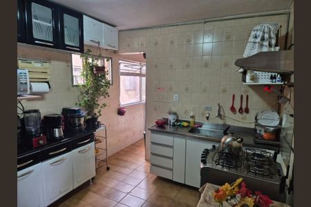 Apartamento à venda com 75m², 3 quartos e sem vagaFoto 02