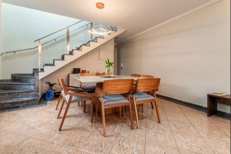 Foto 02 de casa à venda com 3 quartos, 211m² em Vila do Bosque, São Paulo