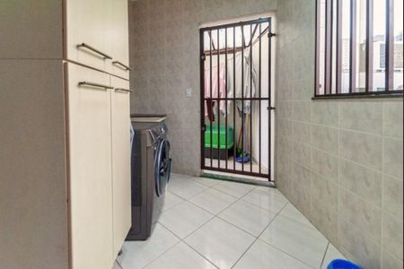 Casa à venda com 211m², 3 quartos e 4 vagas Casa à venda com 211m², 3 quartos e 4 vagasFoto 26