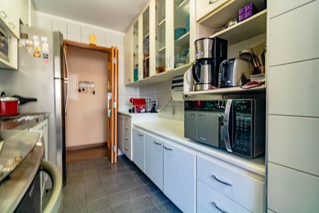 Apartamento à venda com 75m², 3 quartos e 2 vagasCozinha