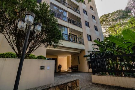 Apartamento à venda com 75m², 3 quartos e 2 vagasFachada