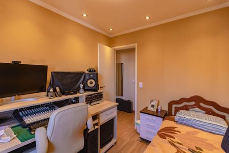 Apartamento à venda com 75m², 3 quartos e 2 vagasQuarto 1