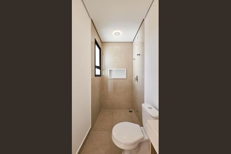 Casa para alugar com 350m², 4 quartos e 4 vagas Casa para alugar com 350m², 4 quartos e 4 vagasBanheiro da Suíte 1