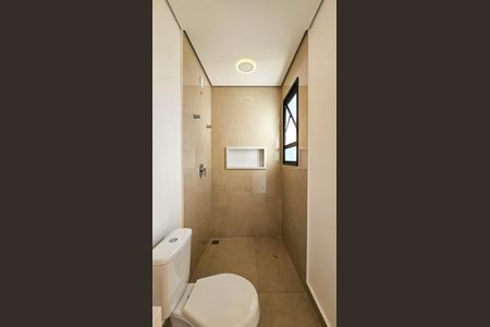 Casa para alugar com 350m², 4 quartos e 4 vagas Casa para alugar com 350m², 4 quartos e 4 vagasBanheiro da Suíte 2