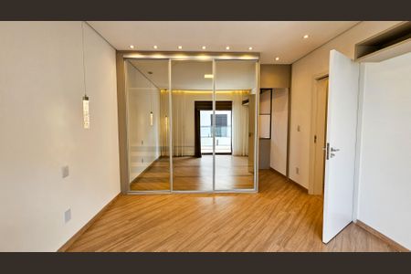 Casa para alugar com 350m², 4 quartos e 4 vagas Casa para alugar com 350m², 4 quartos e 4 vagasSuíte 4