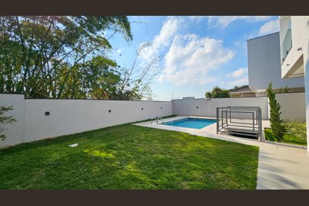 Casa para alugar com 350m², 4 quartos e 4 vagas Casa para alugar com 350m², 4 quartos e 4 vagasPiscina