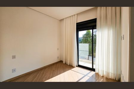 Casa para alugar com 350m², 4 quartos e 4 vagas Casa para alugar com 350m², 4 quartos e 4 vagasSuíte 1