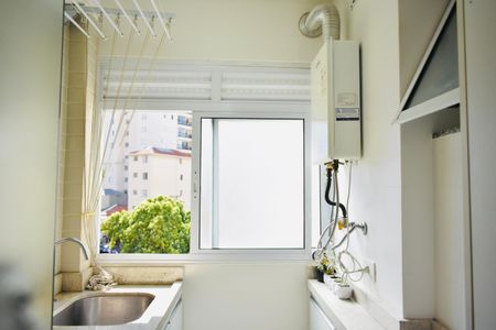 Apartamento à venda com 58m², 2 quartos e 1 vaga Apartamento à venda com 58m², 2 quartos e 1 vagaÁrea de Serviço