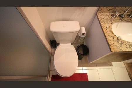 Apartamento à venda com 62m², 2 quartos e 1 vaga Apartamento à venda com 62m², 2 quartos e 1 vagaSuíte Banheiro