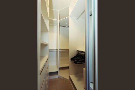 Apartamento para alugar com 75m², 3 quartos e 1 vagaSuíte 