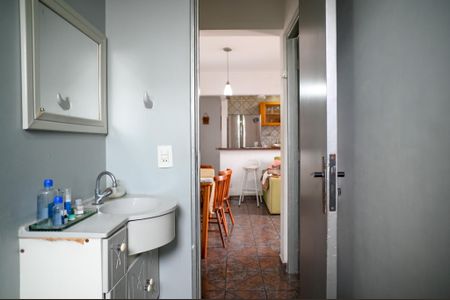 Apartamento para alugar com 48m², 2 quartos e 1 vaga Apartamento para alugar com 48m², 2 quartos e 1 vagaBanheiro