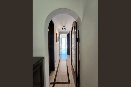 Apartamento à venda com 98m², 3 quartos e 1 vagaCorredor