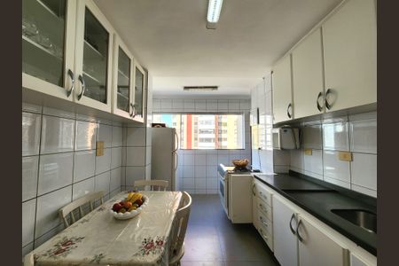 Apartamento à venda com 98m², 3 quartos e 1 vagaCozinha