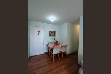 Apartamento para alugar com 50m², 2 quartos e 1 vagaSala