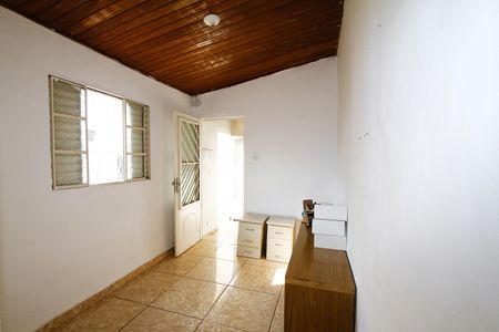 Sala de kitnet/studio para alugar com 1 quarto, 60m² em Alípio de Melo, Belo Horizonte