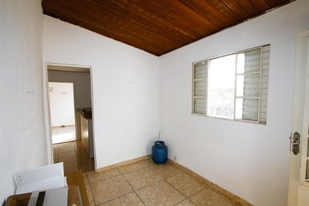 Sala de kitnet/studio para alugar com 1 quarto, 60m² em Alípio de Melo, Belo Horizonte
