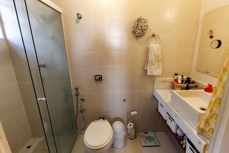 Apartamento à venda com 140m², 3 quartos e 1 vagaBanheiro da Suíte 2