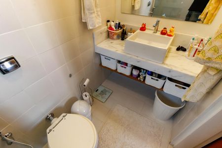 Apartamento à venda com 140m², 3 quartos e 1 vagaBanheiro da Suíte 2