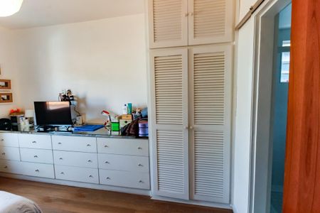 Apartamento à venda com 140m², 3 quartos e 1 vagaSuíte 2 - armários