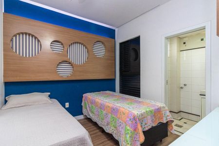 Apartamento à venda com 239m², 4 quartos e 4 vagasSuíte 1