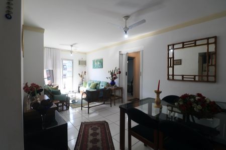 Apartamento para alugar com 75m², 2 quartos e 1 vaga Apartamento para alugar com 75m², 2 quartos e 1 vagaSala