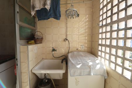 Apartamento para alugar com 75m², 2 quartos e 1 vaga Apartamento para alugar com 75m², 2 quartos e 1 vagaÁrea de Serviço