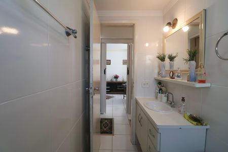 Apartamento para alugar com 75m², 2 quartos e 1 vaga Apartamento para alugar com 75m², 2 quartos e 1 vagaBanheiro Social
