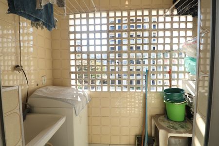 Apartamento para alugar com 75m², 2 quartos e 1 vaga Apartamento para alugar com 75m², 2 quartos e 1 vagaÁrea de Serviço