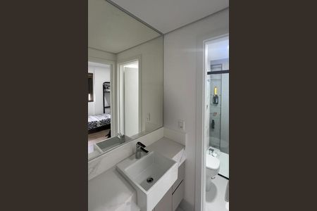 Banheiro de apartamento à venda com 2 quartos, 66m² em Santo Agostinho, Belo Horizonte