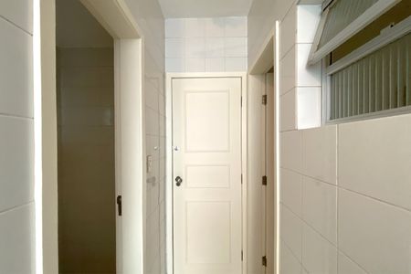 Apartamento à venda com 129m², 4 quartos e 2 vagas Apartamento à venda com 129m², 4 quartos e 2 vagasÁrea de Serviço