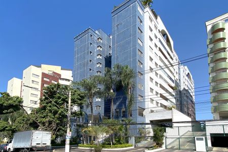 Apartamento à venda com 129m², 4 quartos e 2 vagas Apartamento à venda com 129m², 4 quartos e 2 vagasFachada
