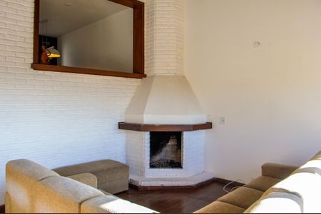 Sala de casa de condomínio para alugar com 4 quartos, 300m² em Nonoai, Porto Alegre