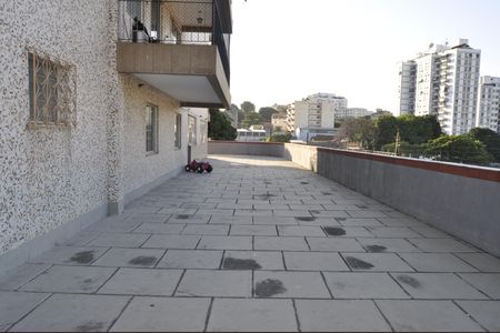 Apartamento à venda com 88m², 2 quartos e 1 vagaÁrea comum