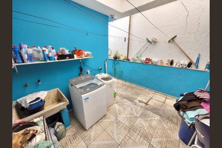 Casa à venda com 2 quartos, 170m² em Vila Luzita, Santo André