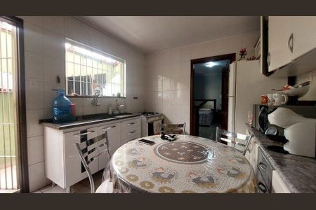 Casa à venda com 2 quartos, 65m² em Vila Alzira, Santo André