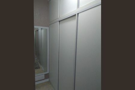 Casa à venda com 3 quartos, 215m² em Vila Vitória, Santo André