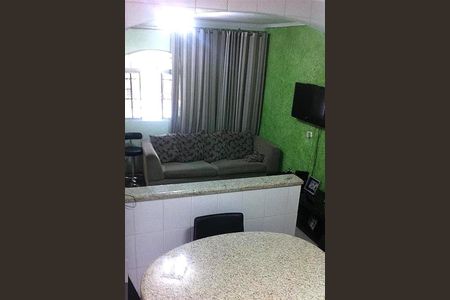 Casa à venda com 3 quartos, 218m² em Vila Palmares, São Caetano do Sul