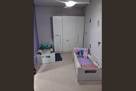Casa à venda com 3 quartos, 164m² em Vila Linda, Santo André
