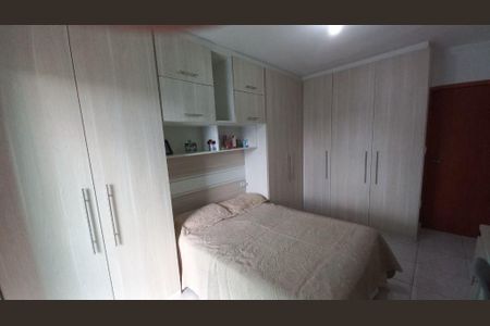 Casa à venda com 2 quartos, 138m² em Vila Linda, Santo André