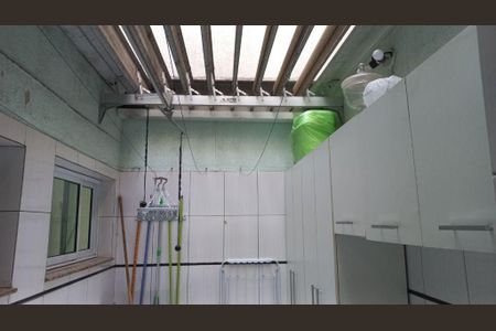 Casa à venda com 2 quartos, 138m² em Vila Linda, Santo André