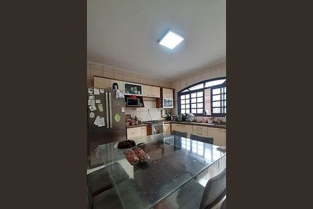 Casa à venda com 192m², 3 quartos e 2 vagas