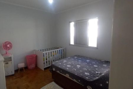 Casa à venda com 3 quartos, 201m² em Vila Scarpelli, Santo André