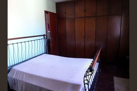 Casa à venda com 3 quartos, 163m² em Vila Vitória, Santo André