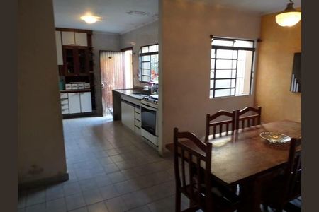 Casa à venda com 3 quartos, 163m² em Vila Vitória, Santo André