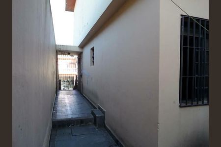 Casa à venda com 3 quartos, 163m² em Vila Vitória, Santo André