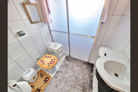 Casa à venda com 3 quartos, 211m² em Vila Linda, Santo André