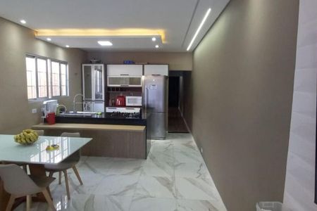Casa à venda com 3 quartos, 194m² em Vila Vitória, Santo André