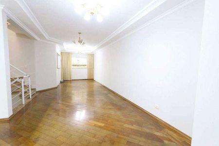 Casa à venda com 3 quartos, 226m² em Vila Gilda, Santo André